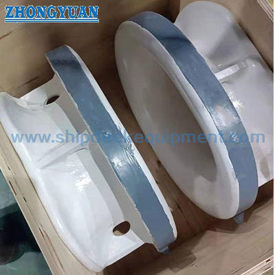 ISO 13713 Type B หล่อเหล็ก Mooring Chock Ship อุปกรณ์ลากจูง