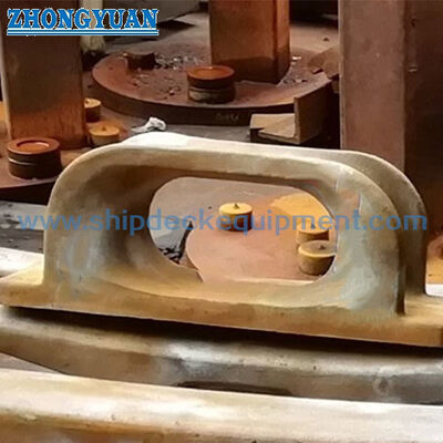 หล่อเหล็กปิด Chock วัสดุ ASTM A27-70-36 Ship Mooring Equipment