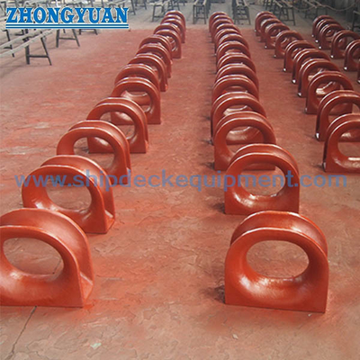 CB 34 Type C หล่อเหล็กดาดฟ้าเชื่อม Mooring Chock Ship Mooring Equipment