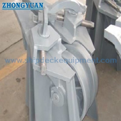 CB / T 178 B หล่อสกรูบาร์ประเภท Anchor Chain Stopper สำหรับ 50-102mm Chain Ship Mooring Equipment