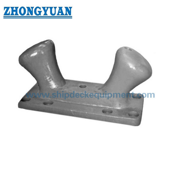 หล่อเหล็กยึด Anchorage Double Bitt Dock เอียง Bollard Ship Mooring Equipment