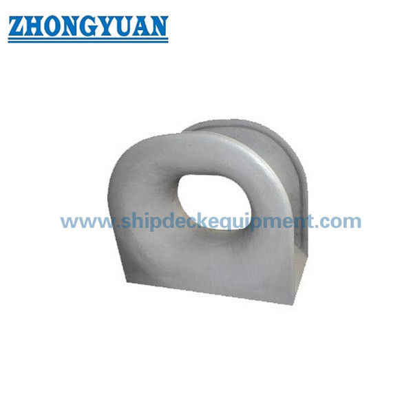 DIN 81915 Type C หล่อเหล็กดาดฟ้าติด Mooring Chock Ship Towing Equipment